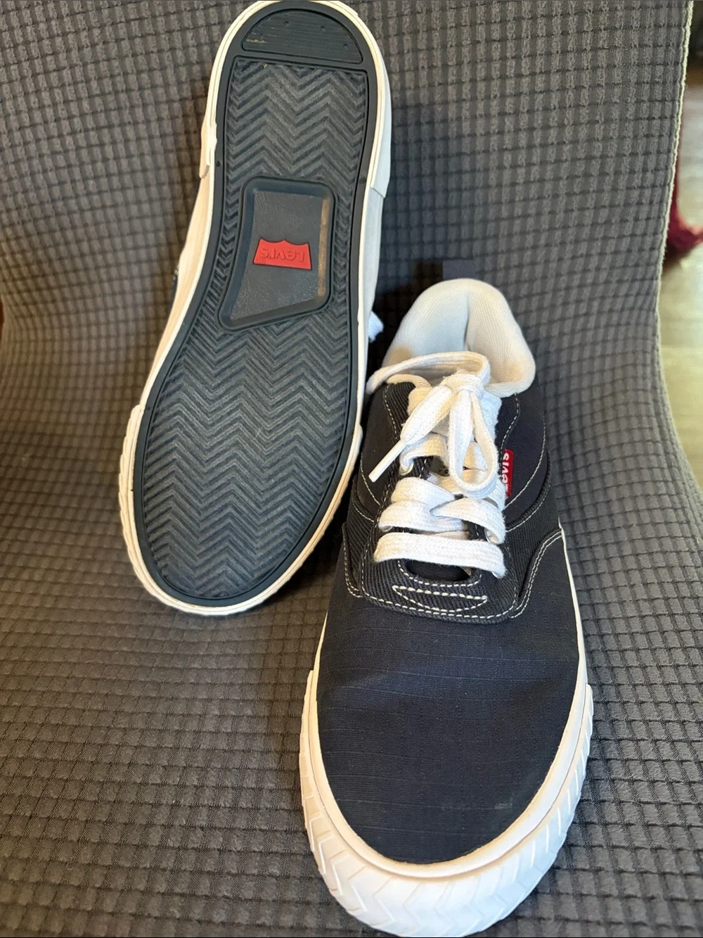 Levis casual low